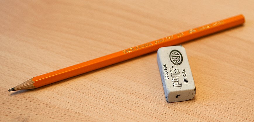 Penna och suddgummi
